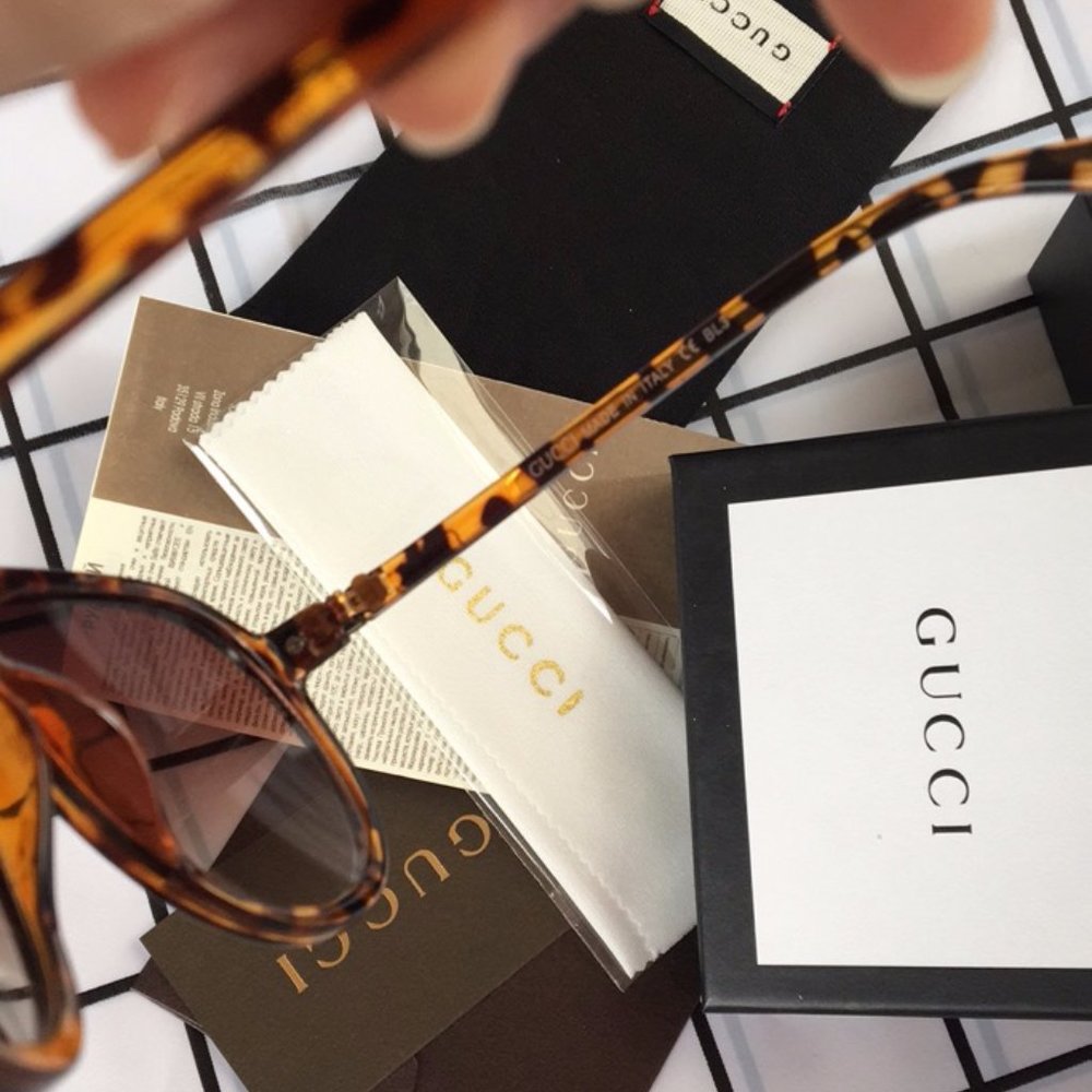 Womens Gucci Brown Sunglasses GU0015 - Picture 6 of 9